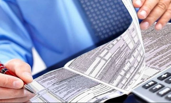 O εφοριακός έρχεται στο σπίτι σας – Σε ποια ζητήματα θα δίνει λύσεις